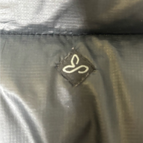 PrAna Women's Molly Down Filled Full Zip Puffer Vest Black - Picture 4 of 6